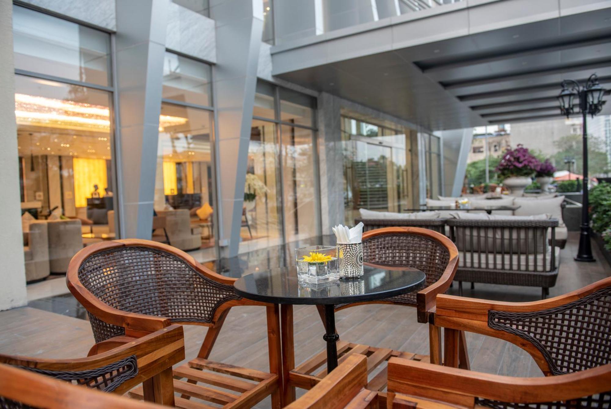 Wyndham Garden Hanoi Exterior foto